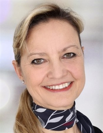 Profile picture of Monika Heinrich