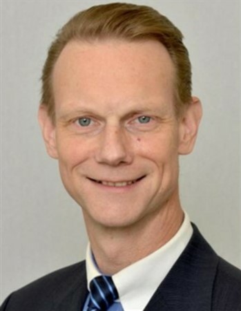 Profile picture of Thomas Henker