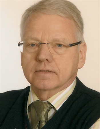 Profile picture of Manfred Holst