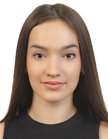 Profile picture of Alina Chayka