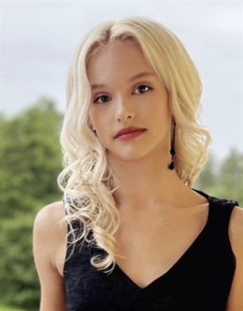 Profile picture of Eva Gravere
