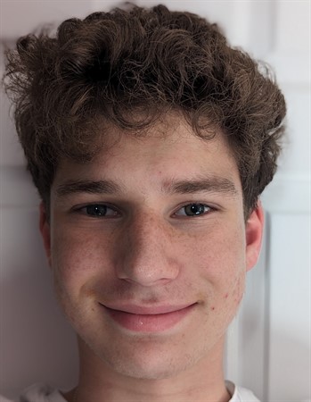 Profile picture of Daniel Yeil Loziner