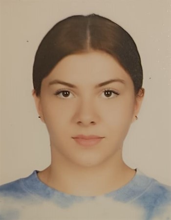 Profile picture of Yvonne Nur Karakafa