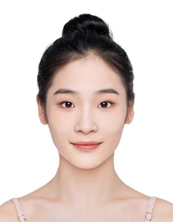 Profile picture of Yue Hongyan