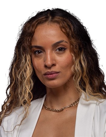 Profile picture of Sabrina Vaz de Souza
