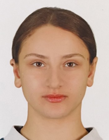 Profile picture of Alina Turcan