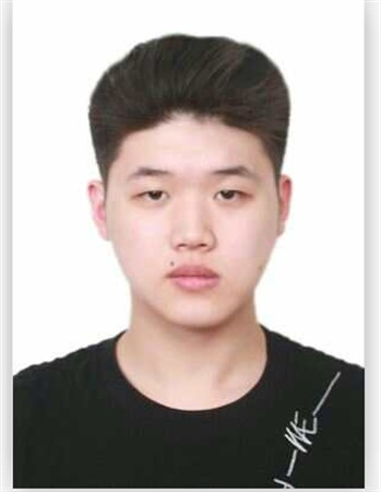 Profile picture of Zhou Chen