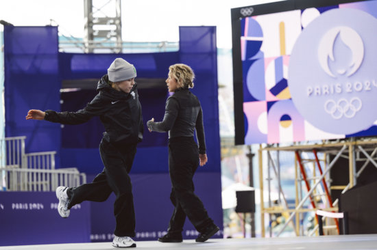 Two b-Girls on the Field of Play