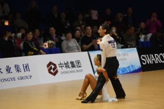 The Showdown in Shanghai © Wang Yi